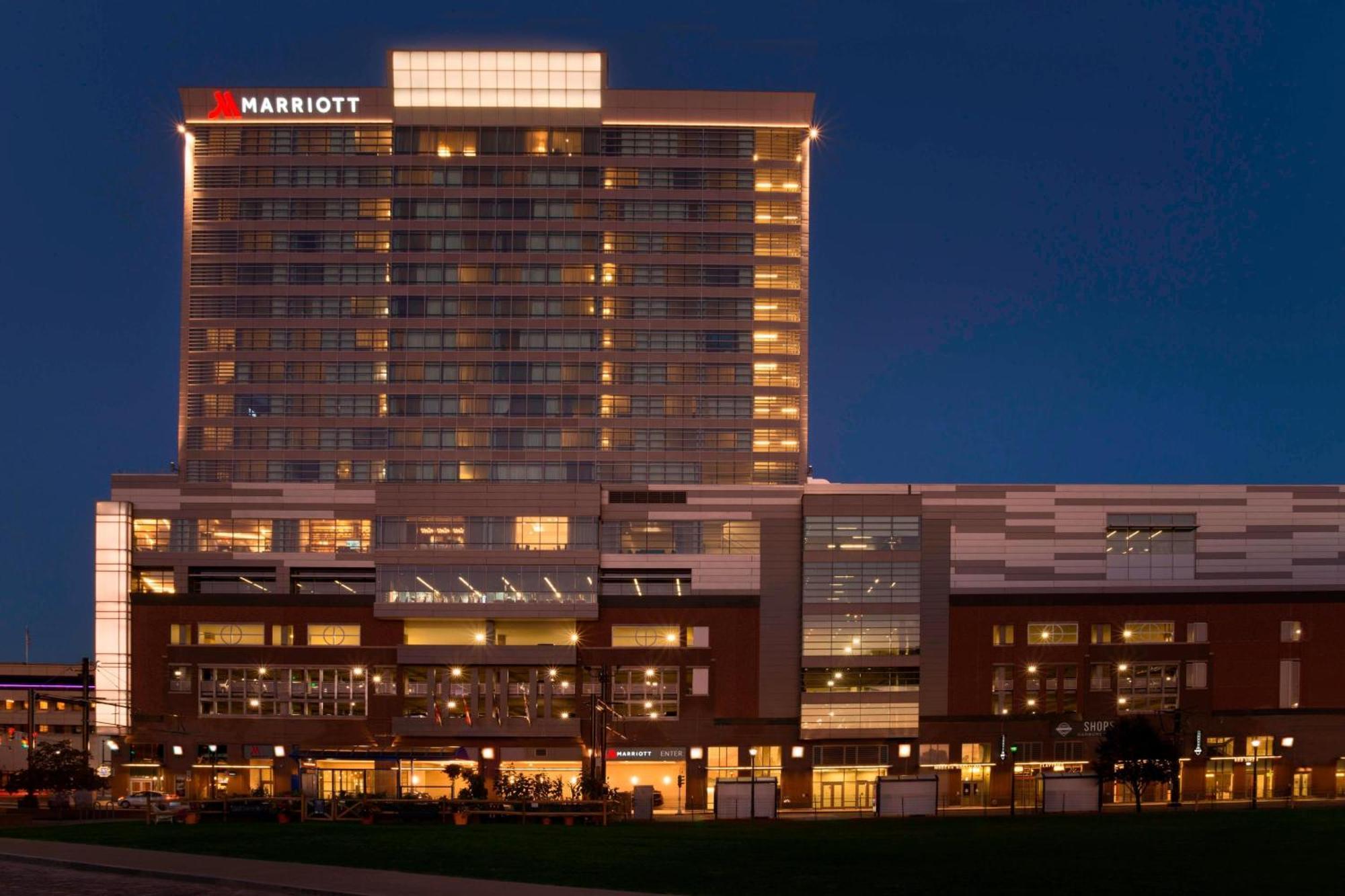 Buffalo Marriott At Lecom Harborcenter Eksteriør billede