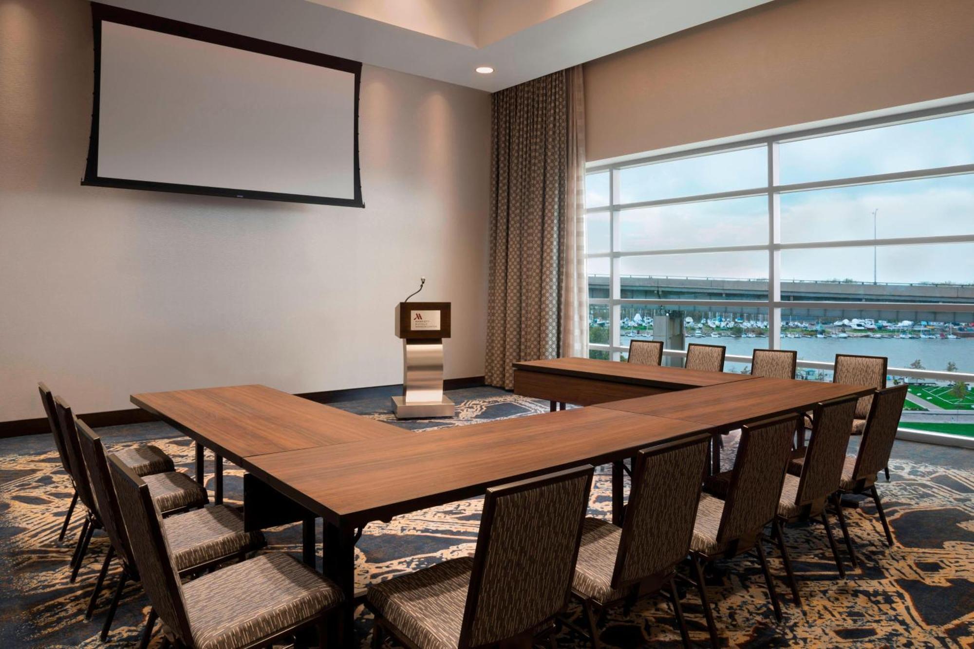 Buffalo Marriott At Lecom Harborcenter Eksteriør billede
